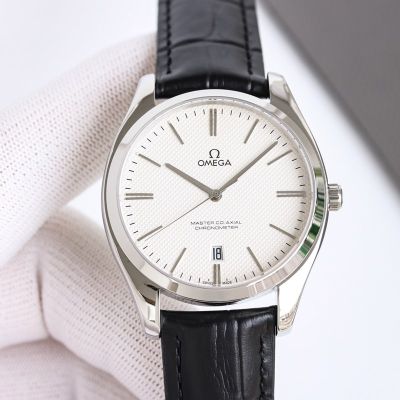 Omega Swiss ETA 2824 Movement Stainless Steel Cowhide Leather Strap 40MM Fake Watch